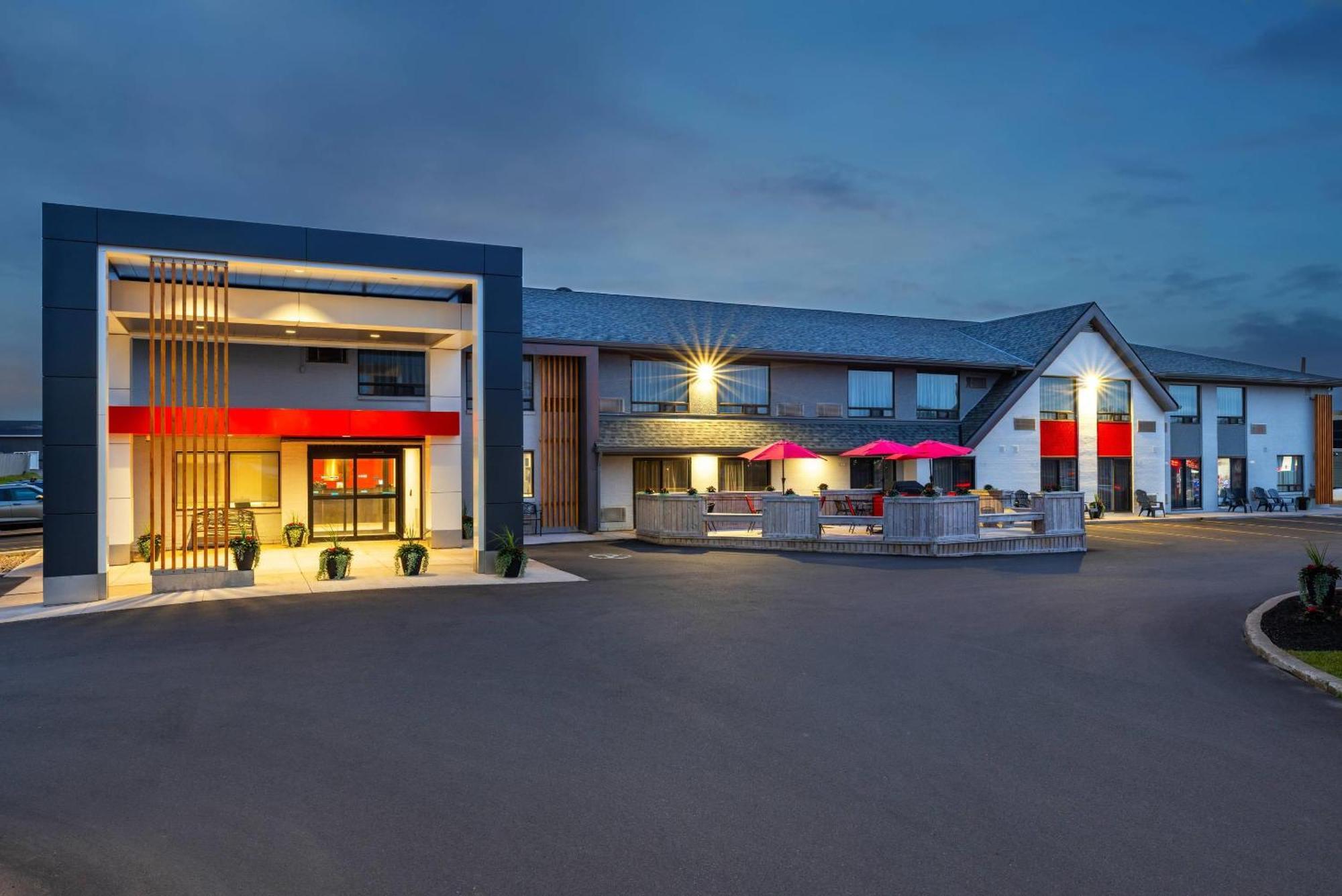 Comfort Inn Charlottetown Exterior photo